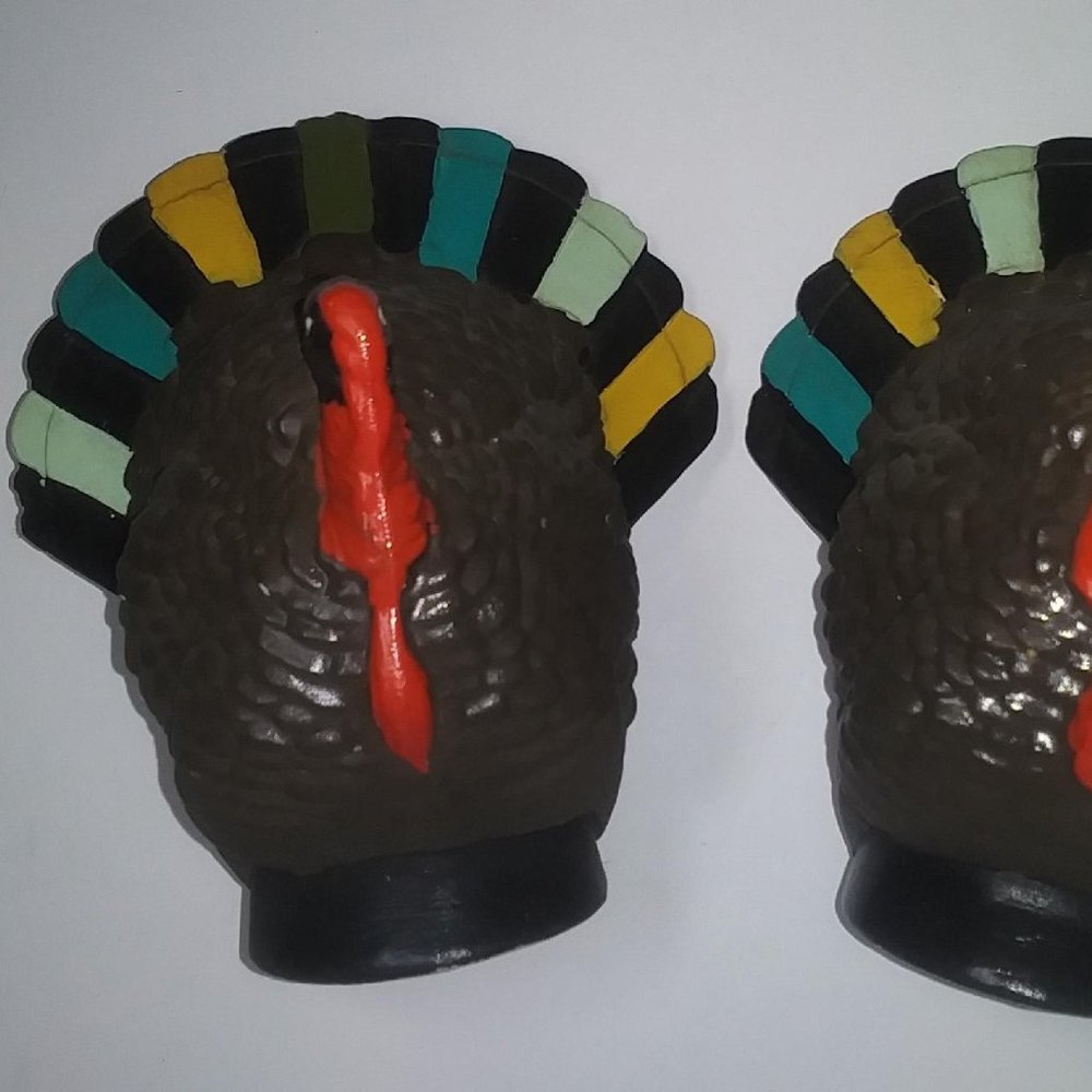 #15 Fat Turkey (s) Salt and Pepper Shakers Set